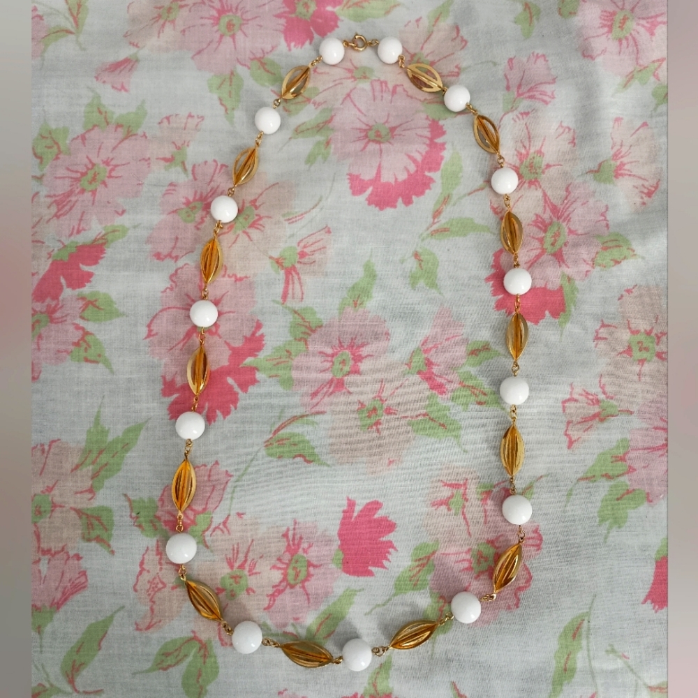 Vintage Avon MOD Acrylic White & Gold Necklace